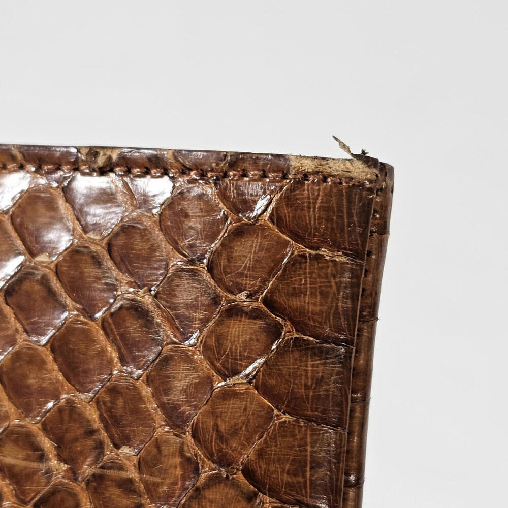 Vintage 1957 Ford Cobra Snake Skin Wallet 300-500 Club Membership Banquet MCM - Picture 5 of 11